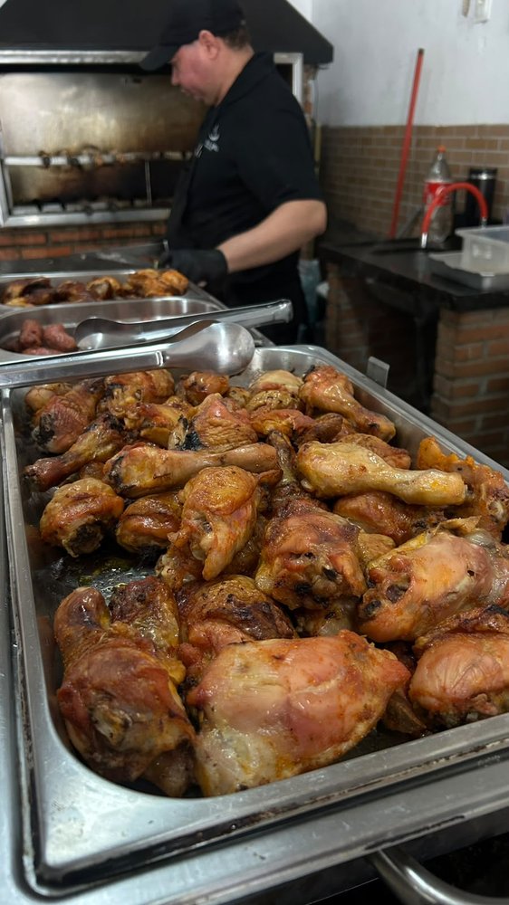 Frango assado Marina Grill